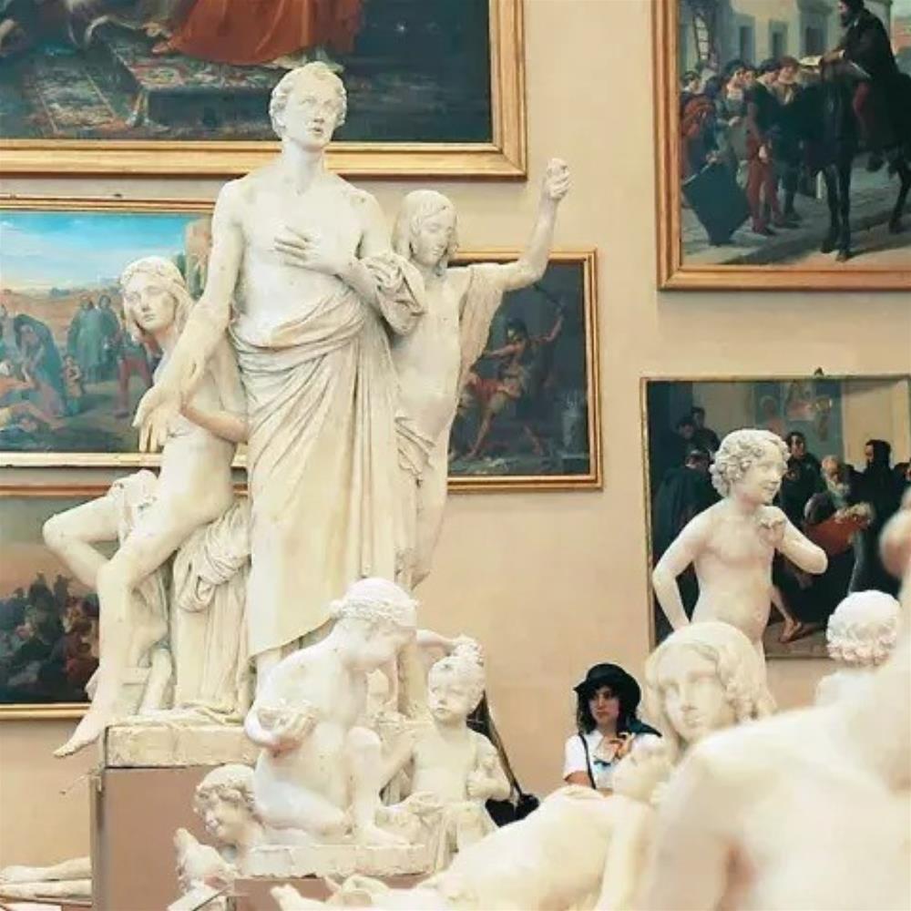 One hour tour of Accademia Gallery and Florence bike tour