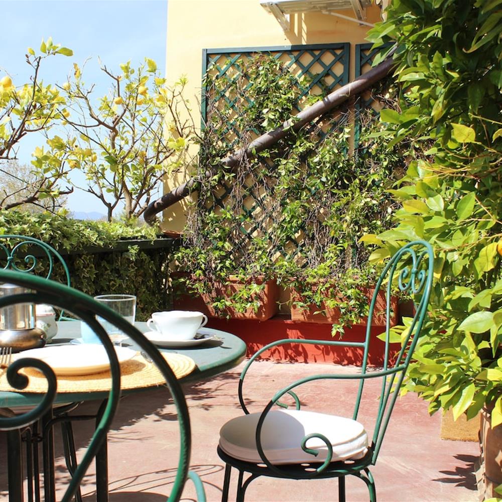 Art Apartment Montebello Family Home