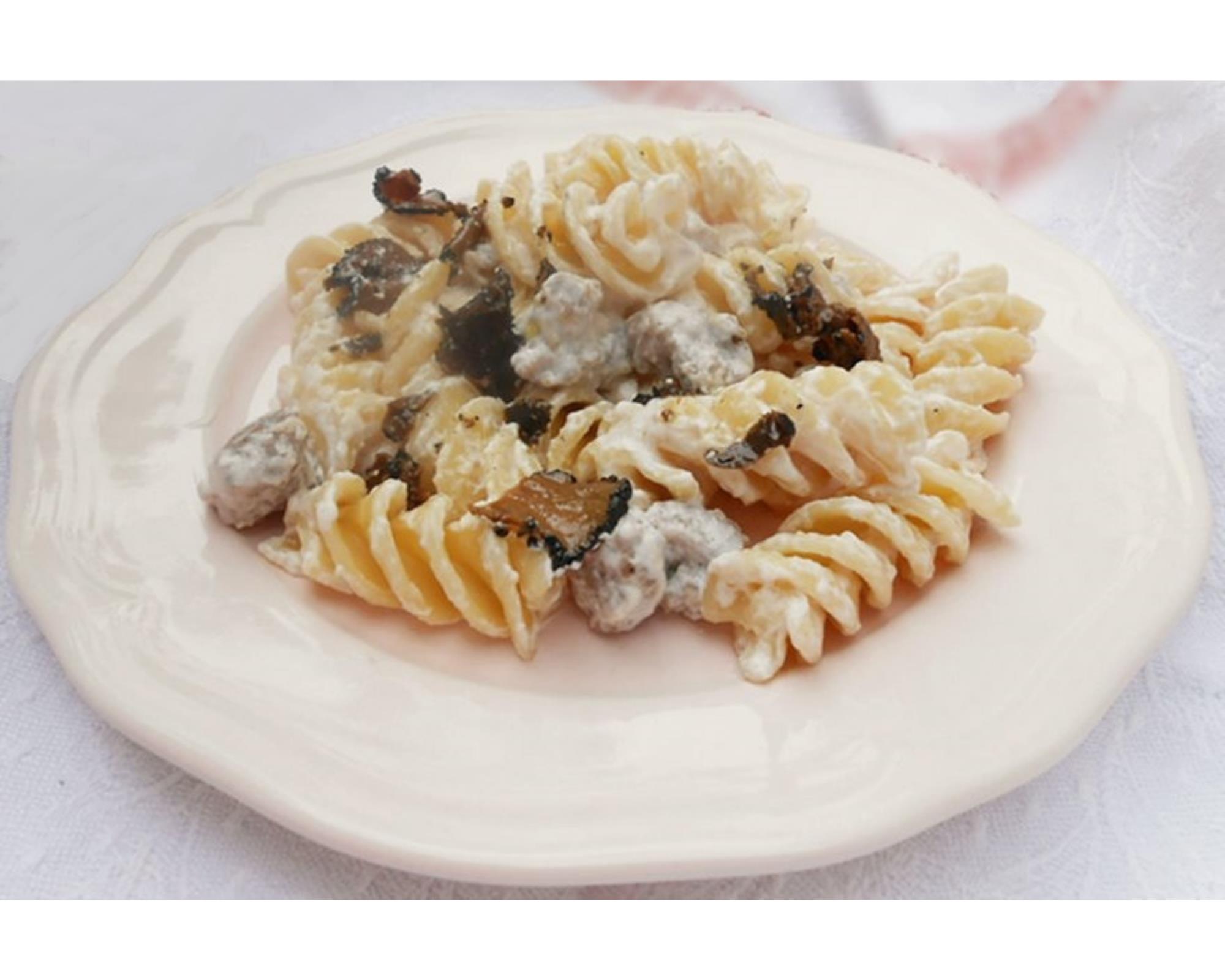 Fusilli Panna Salsiccia e Tartufo